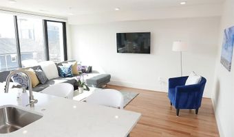 843 UPSHUR St NW 301, Washington, DC 20011