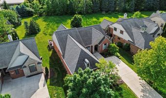 5368 Pinnacle Ct, Ann Arbor, MI 48108