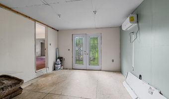 537 S Jefferson Ave, Aurora, MO 65605