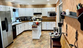 305 N Washington St, Abingdon, IL 61410