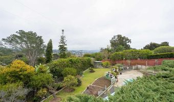 557 Canyon Dr, Solana Beach, CA 92075