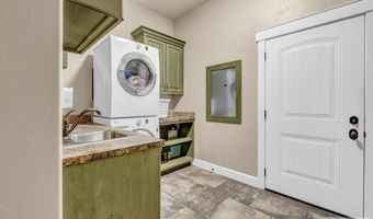 748 Dell Rd, Chubbuck, ID 83202