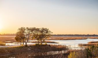 211 Harborview Dr, Beaufort, SC 29907