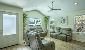 111 11th St, Apalachicola, FL 32320