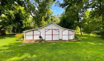 305 1st Pl SW, Arab, AL 35016
