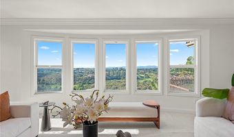 5464 Shannon Rdg, San Diego, CA 92130