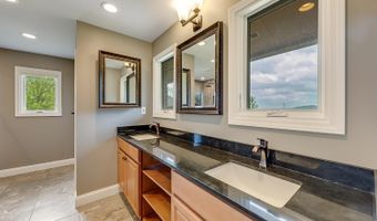200 Cobb Rd, Aurora, IN 47001