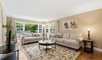 99 Oldfield Ave, Amityville, NY 11701