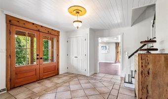 2230 Greenwood Rd, Allentown, PA 18103
