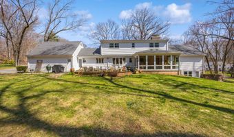 303 Beacon Hill Dr, Cheshire, CT 06410