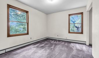 11 Phillips Mills Dr, Middletown, NJ 07748