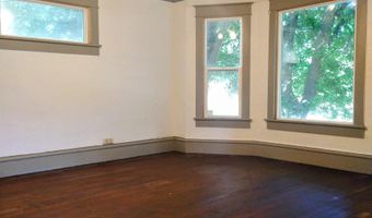 215 N H St, Albion, WA 99163