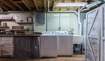 3027 Forest Creek Ct, Ann Arbor, MI 48108