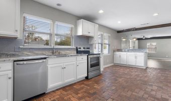 534 Saint John St, Bay St. Louis, MS 39520