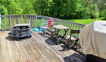 50 Wood Ln, Alburgh, VT 05440