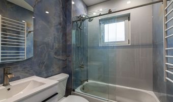 22-26 Carver St, Bridgeport, CT 06610