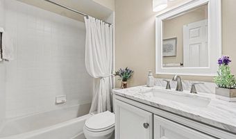 507 Woodgrove Dr 31, Ann Arbor, MI 48103