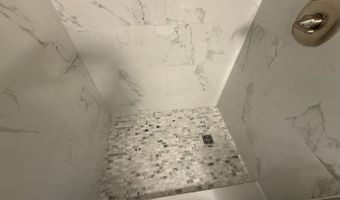 1620 E RANDALL Ave, Appleton, WI 54911