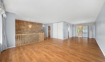 1410 W Jo Ann Ln, Addison, IL 60101