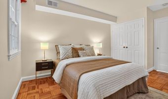 2736 ORDWAY St NW 3, Washington, DC 20008