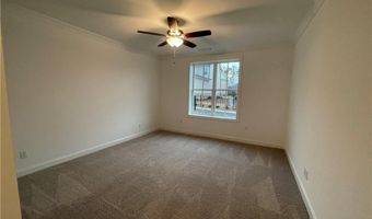 5134 Bandolino Ln 320, Peachtree Corners, GA 30092