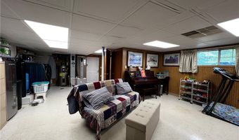 516 Chestnut Ridge Rd, Amwell, PA 15301