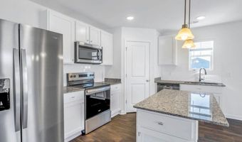 6042 Willutuck Dr, Boiling Springs, SC 29316