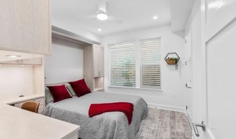 2383 Ocean St, Carlsbad, CA 92008