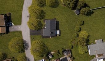 3 Pinetop Rd, Barrington, RI 02806