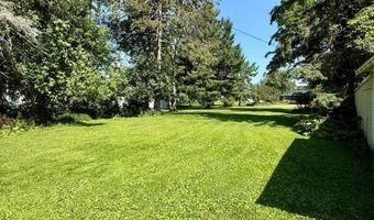 412 2ND Ave, Antigo, WI 54409