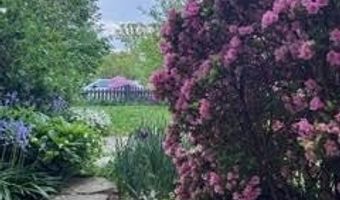 2911 EDGEHILL Dr, Alexandria, VA 22302