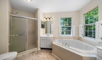 235 W HOPE Ct, Bear, DE 19701