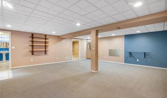 501 Echo Hill Ct, Ballwin, MO 63021