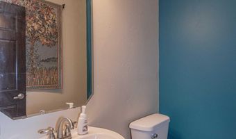 8136 Cayenne Dr NW, Albuquerque, NM 87120