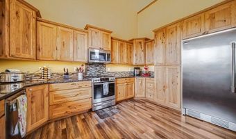 5950 E Colin Dr, Athol, ID 83801