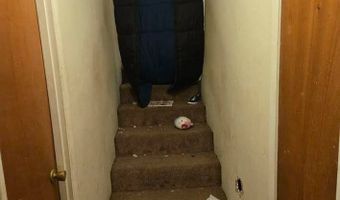 1119 Chatwood Dr, Anniston, AL 36206