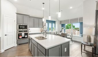 212 Seminole Trl, Alvarado, TX 76009