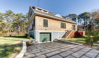 50 Bay View Ave, Amagansett, NY 11930