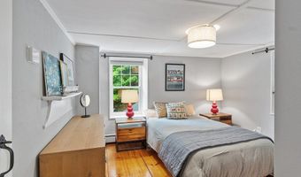 18 River St 18, Andover, MA 01810
