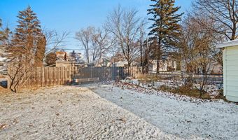 1514 W COMMERICAL St, Appleton, WI 54914