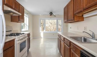 200 Heroux Blvd 606, Cumberland, RI 02864