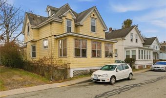 51 Warner St, Newport, RI 02840