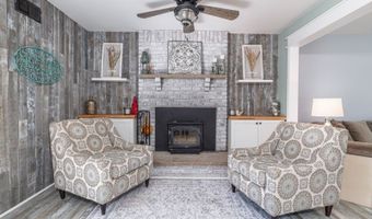 8 E Gate Dr, Alloway, NJ 07418