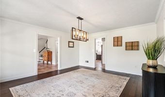 2230 Greenwood Rd, Allentown, PA 18103