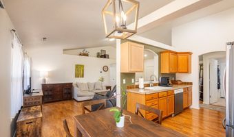 2002 S 60TH St, Springfield, OR 97478