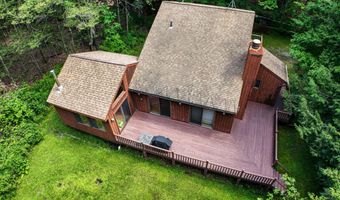 12 Bayberry Dr, Becket, MA 01223