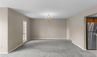 927 Claytonbrook Dr 3, Ballwin, MO 63011