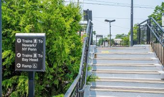 3 N Smith St N, Avenel, NJ 07001