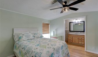 400 Hawk Dr, Barefoot Bay, FL 32976