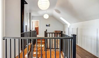 34 Dos Carpinteros Rd, Arroyo Seco, NM 87514